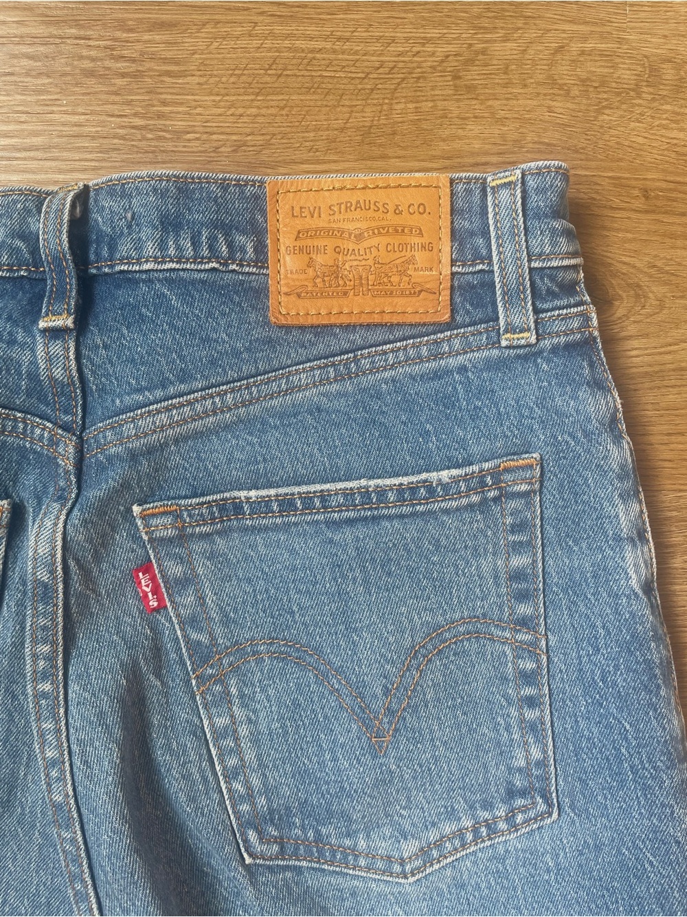 Levi's Ribcage Straight - Picture 4 of 6